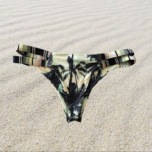 Billabong Women’s La Isla double side strap bikini bottoms~ SIZE L~ NWT